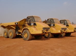 Caterpillar 725 Dump Trucks - Draimar