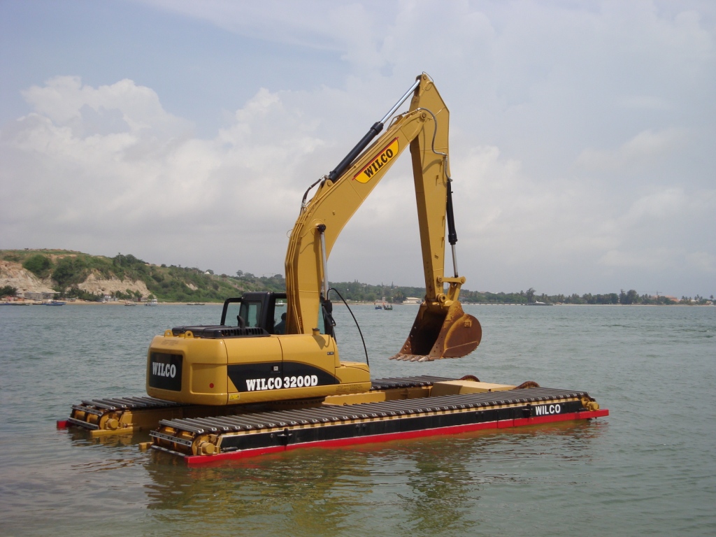 Amphibious Excavators